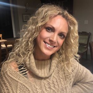 Meet your Posher, Lynette